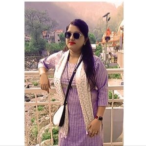 Meet your Posher, Varsha